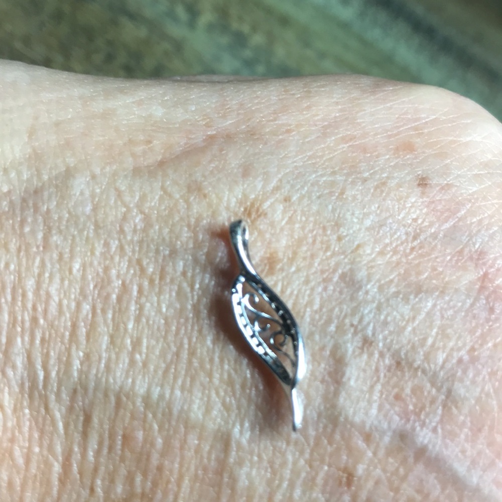 Diamond pendant - Picture 2 of 2